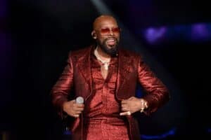 Joe Thomas perfoming at a Women's Day concert in South Africa