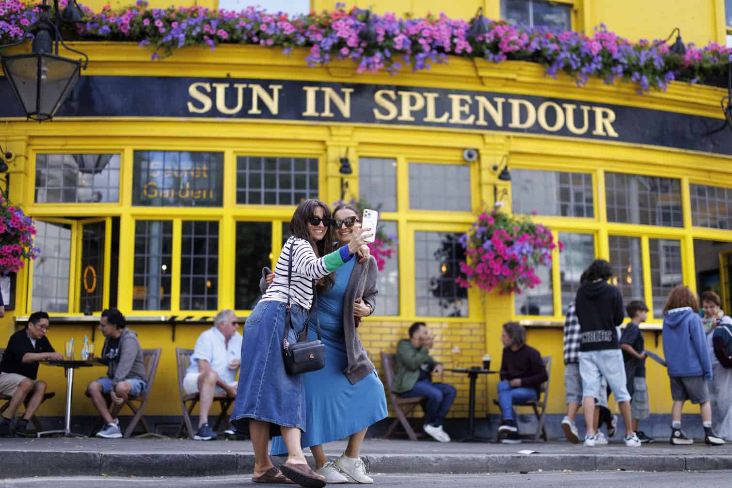 Daily life in Notting Hill, London