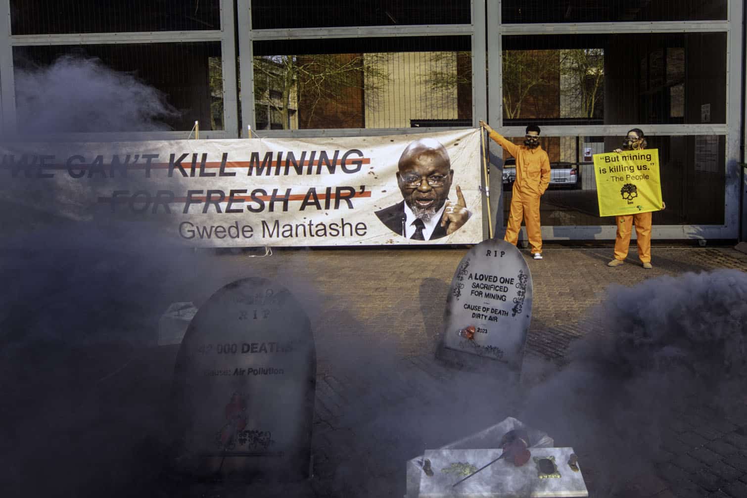 Greenpeace activists demonstrate
