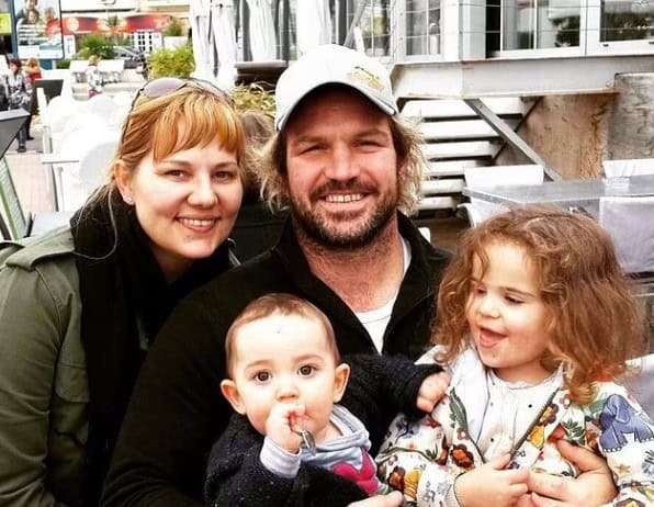 Springbok Jannie du Plessis with his wife and daughters