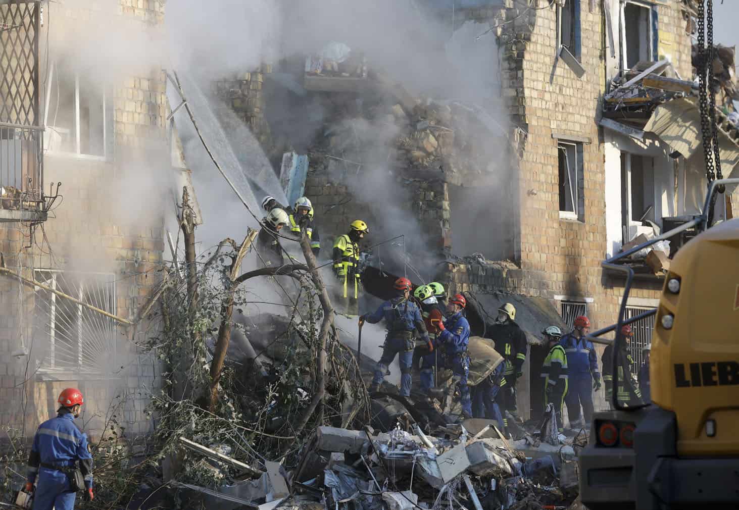 At least 14 people were killed and 38 were injured in Russian missile strikes on Kyiv