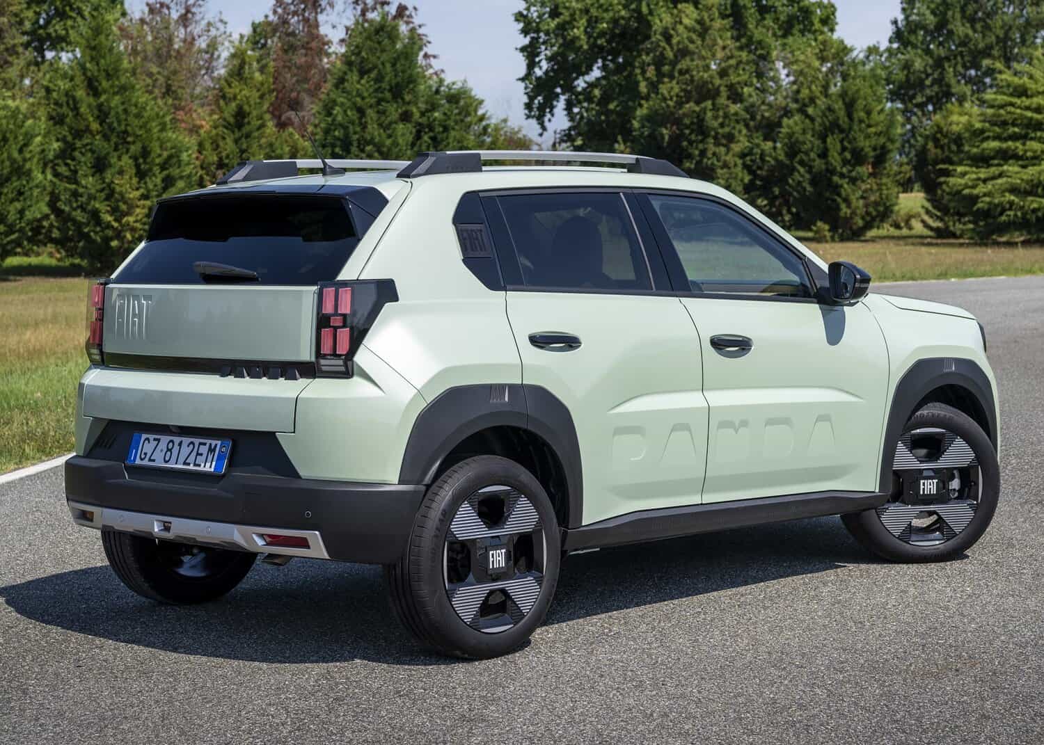 Fiat reveals combustion only, manual Grande Panda