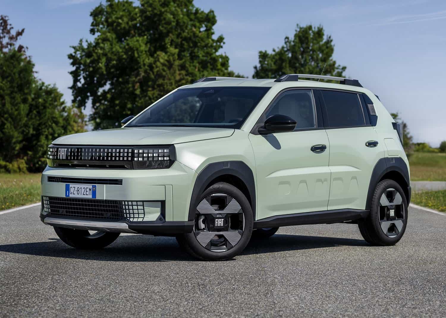 Fiat reveals combustion only, manual Grande Panda