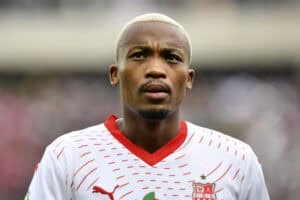 Chiefs target Mayo frozen out at CR Belouizdad