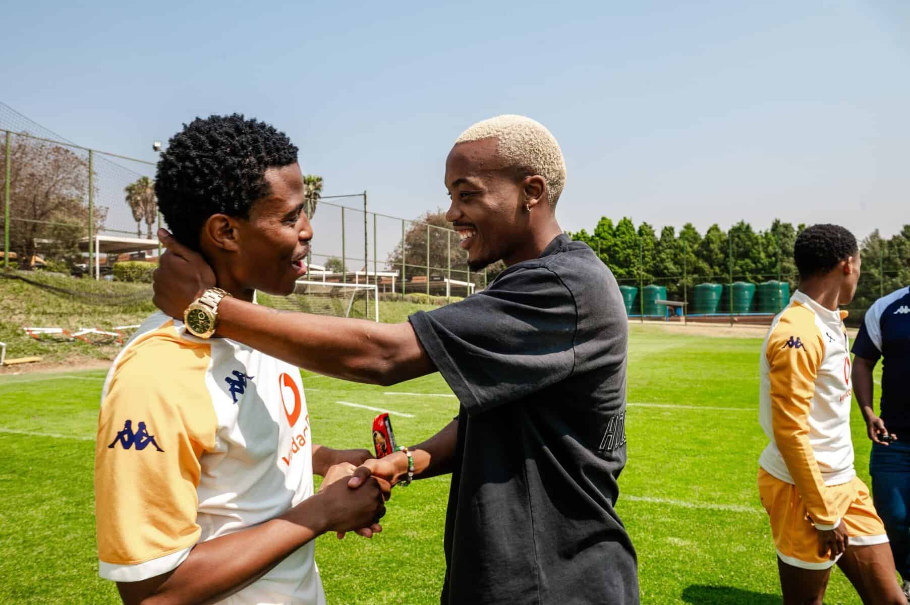 This image has an empty alt attribute; its file name is Khanyisa-Mayo-Chiefs-1-2500x1663.jpeg