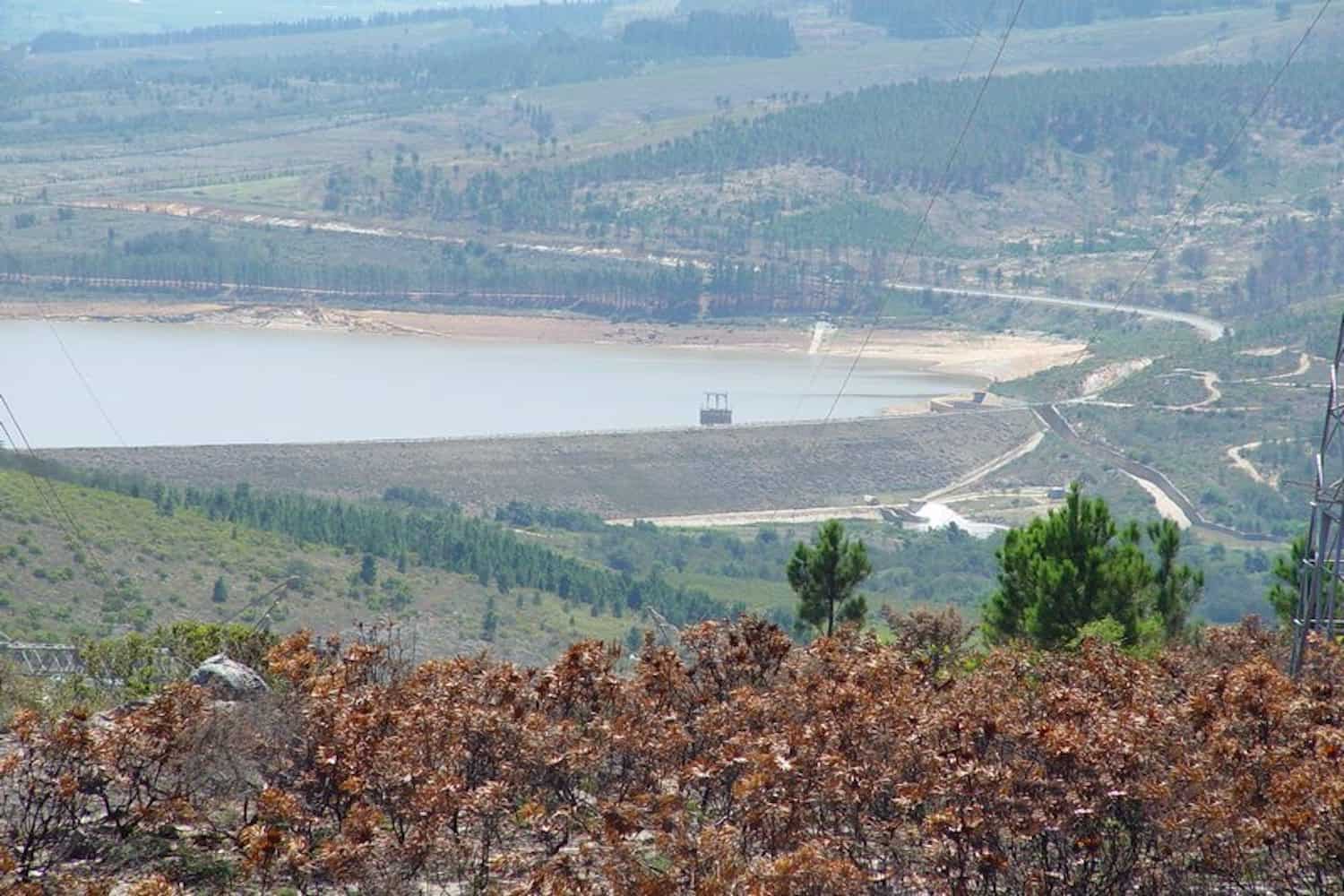 Cape Town dam levels remain high despite slight dips