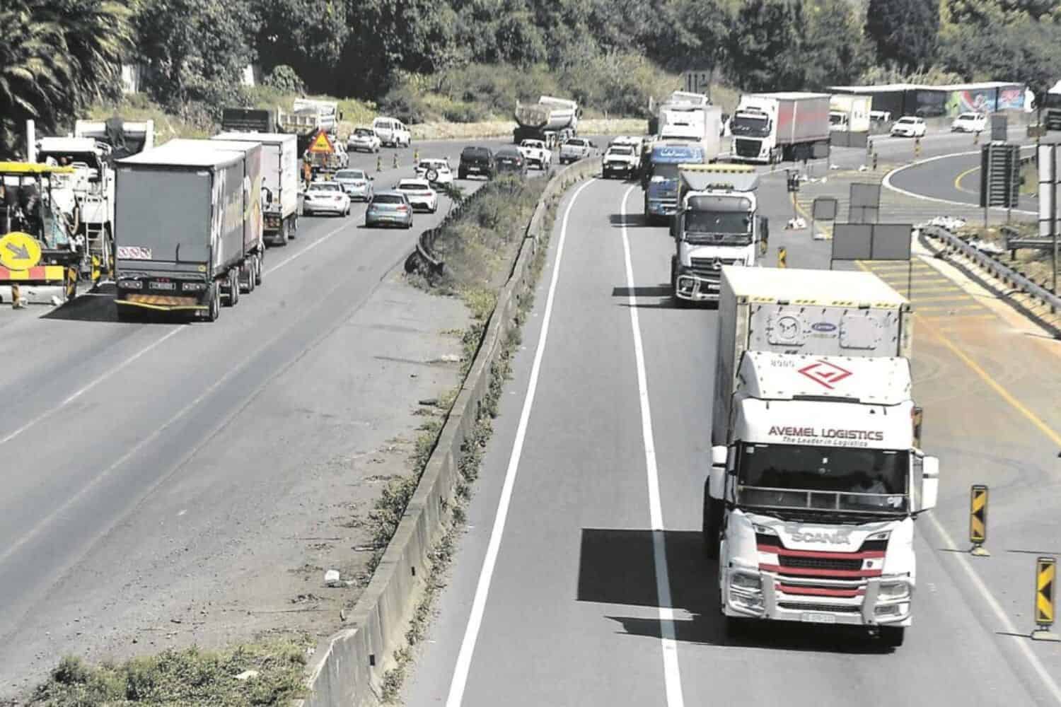 Police on alert as threats of truck violence looms in Gqeberha