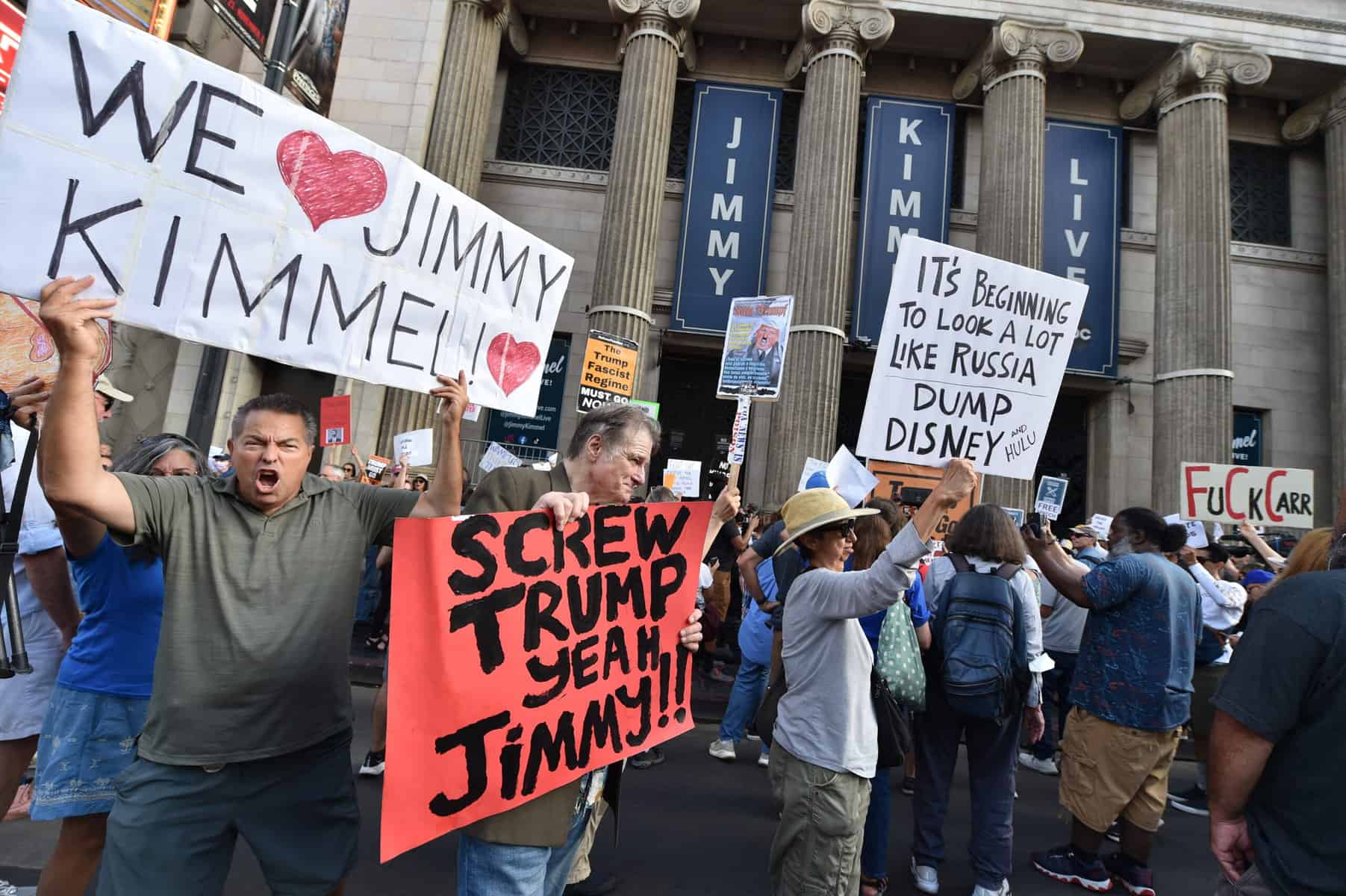 US comics slam 'censorship' after Kimmel pulled
