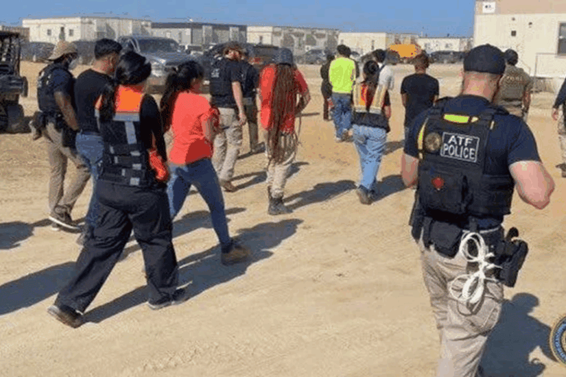 US detains hundreds of South Koreans in factory immigration raid