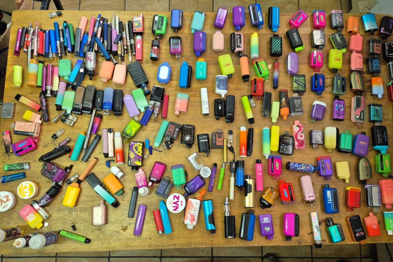 Over 200 vapes found during school raid in Benoni, Ekurhuleni