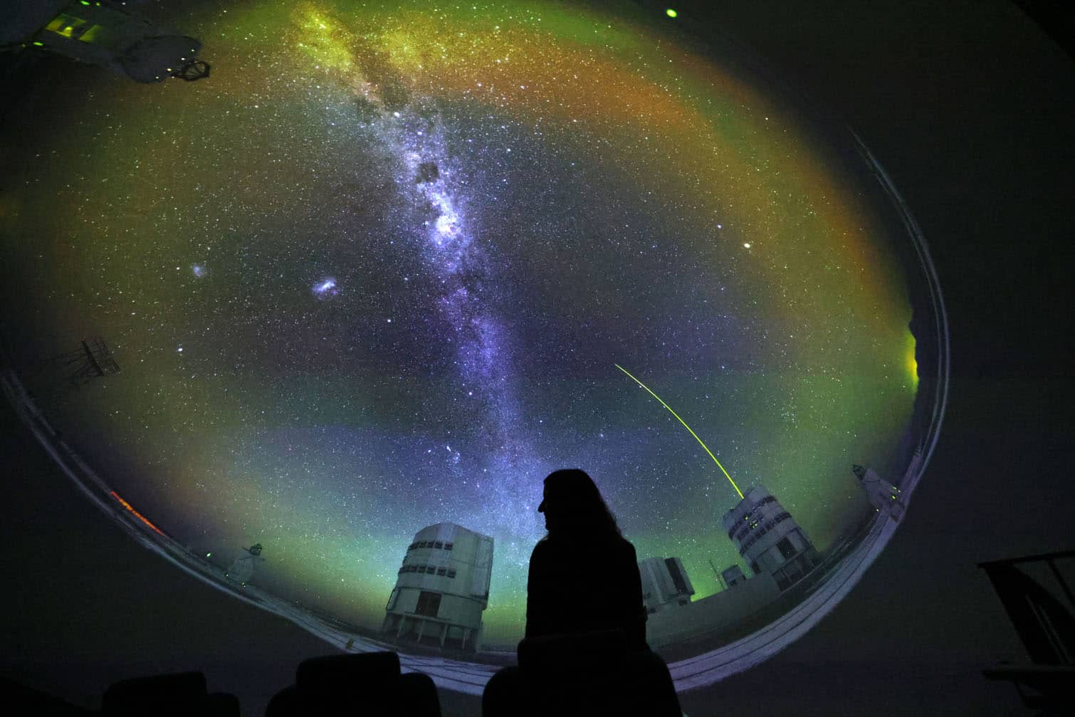 German president visits European Southern Observatory in Munich