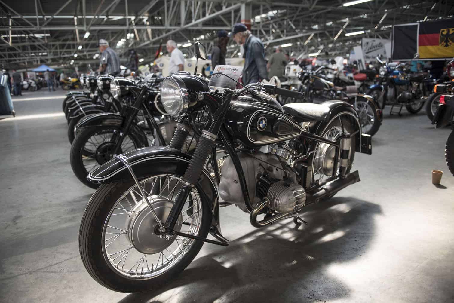 1000 bike show featuring classic motorcycles