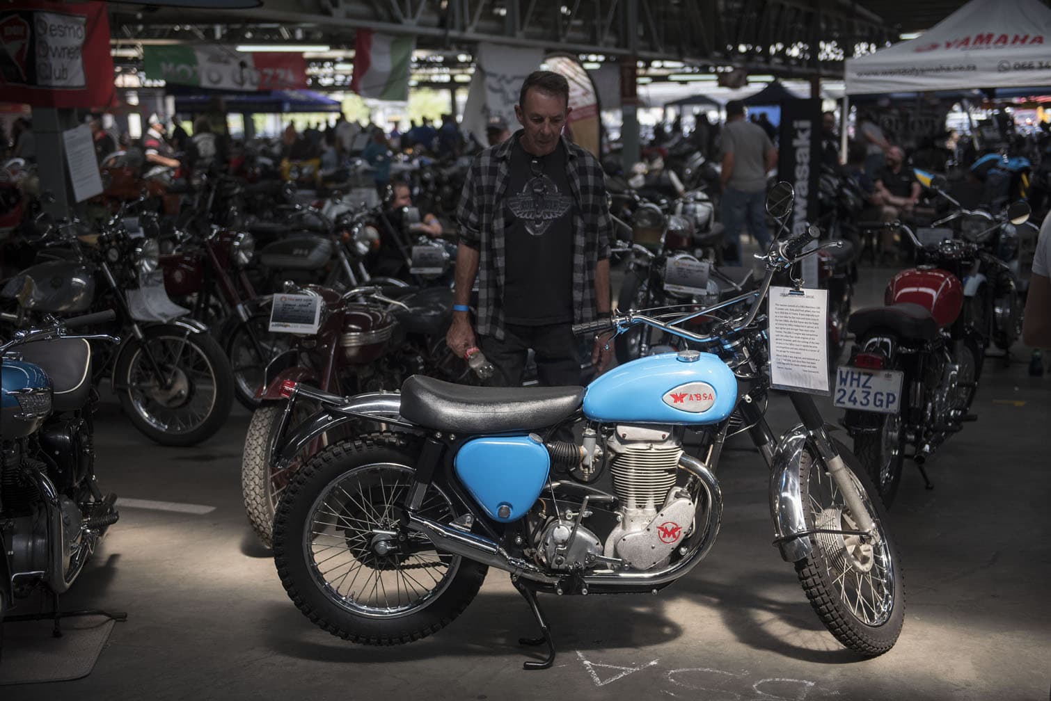 1000 bike show featuring classic motorcycles
