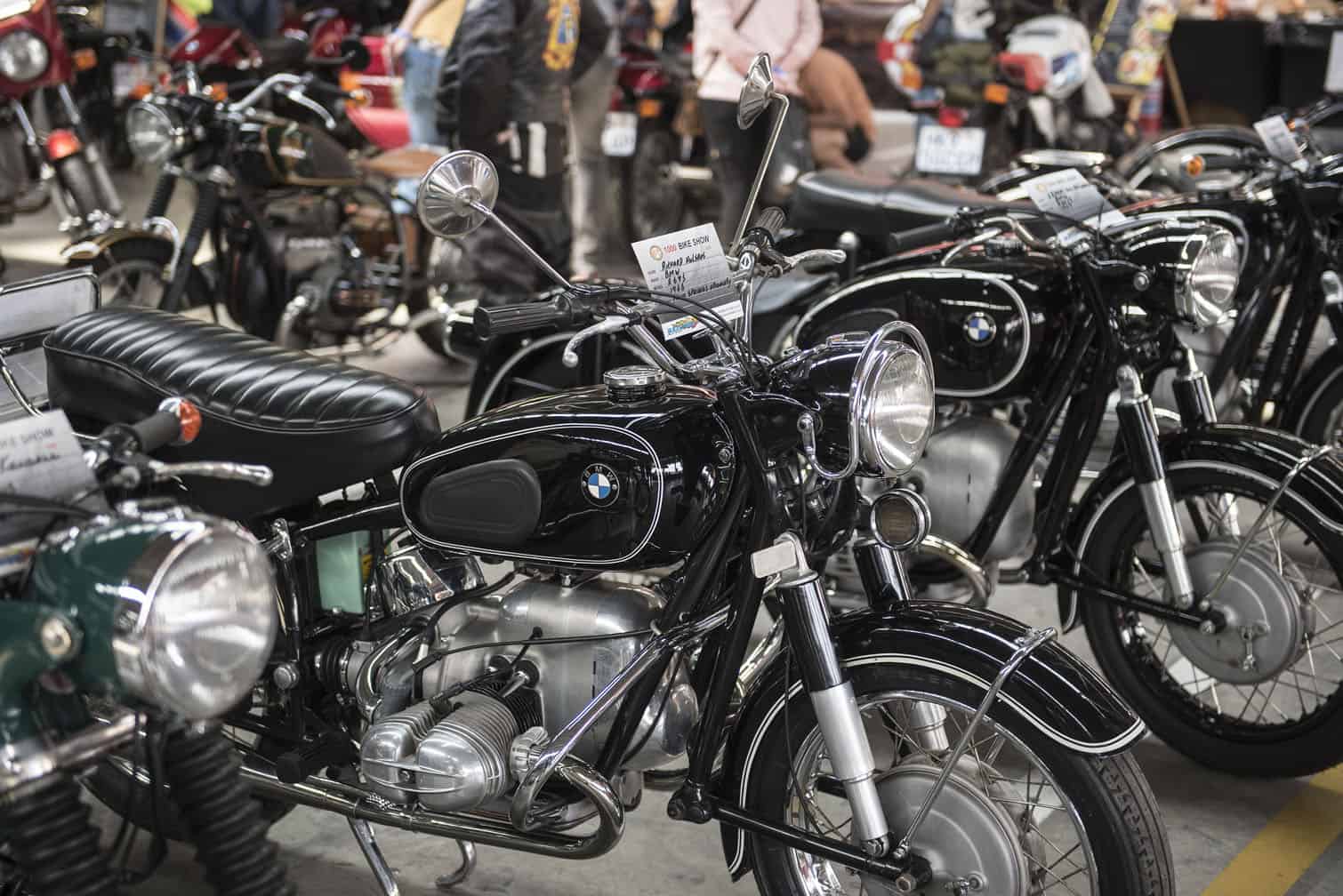 1000 bike show featuring classic motorcycles