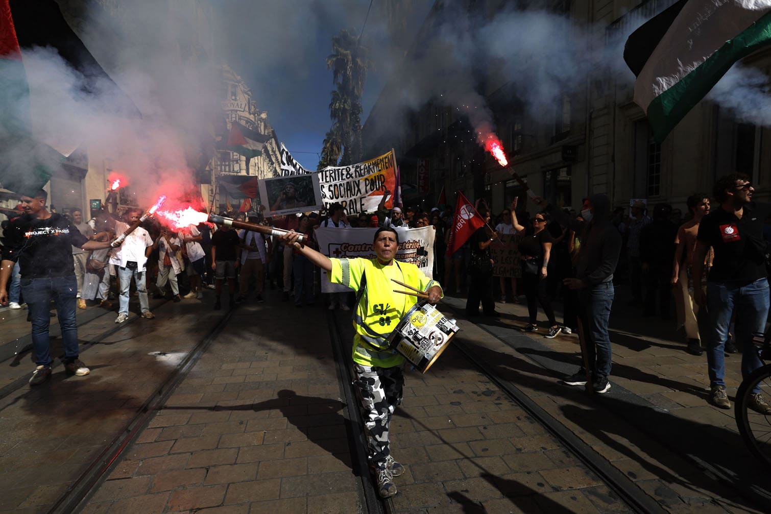 'Block everything' protests sweep across France
