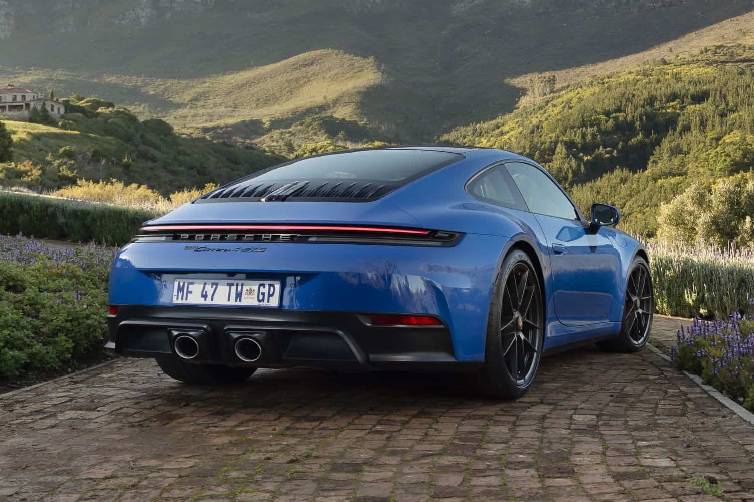 Porsche 911 GTS