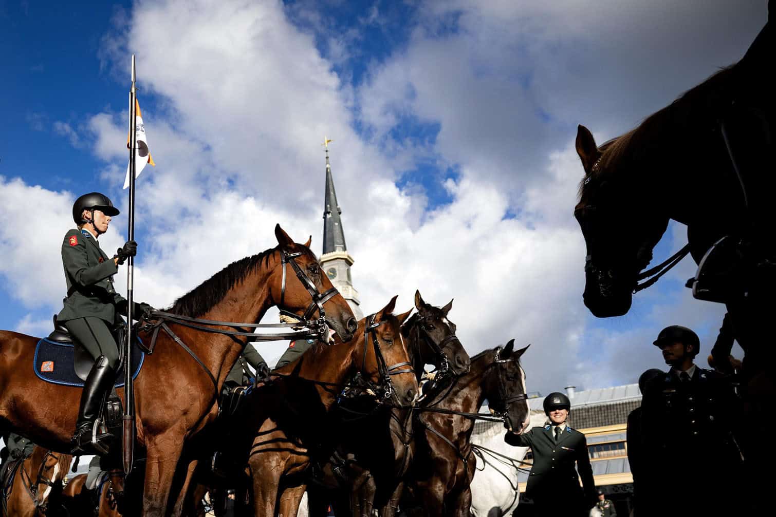 Dress rehearsal with horses in The Hague for Prince's Day