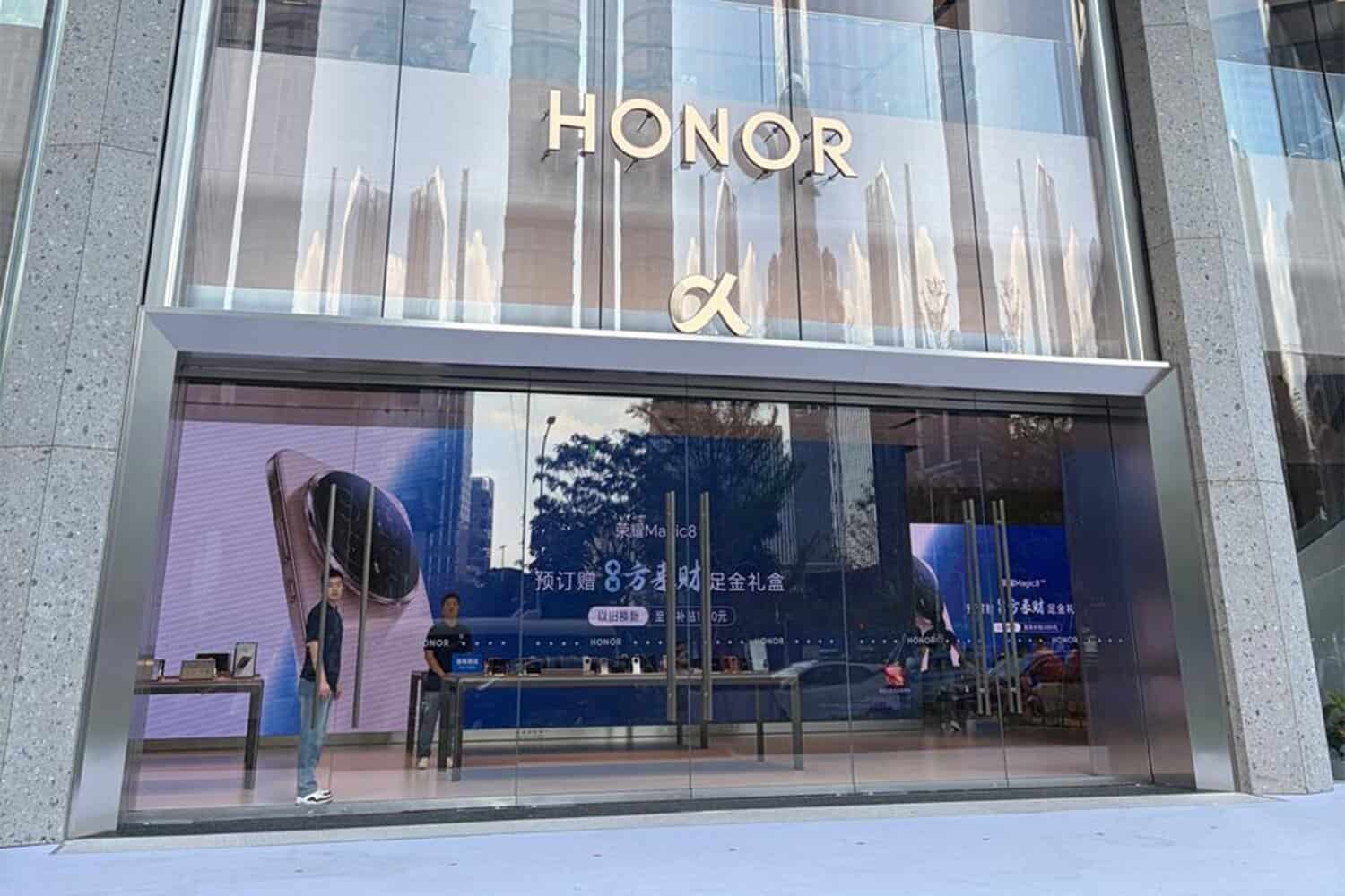 Honor to cement footprint in SA with store to showcase products