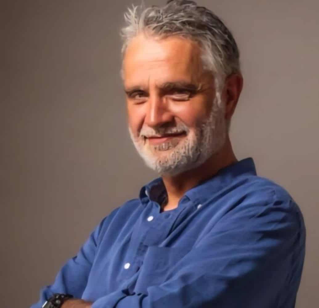 Van Loggerenberg back at Sars