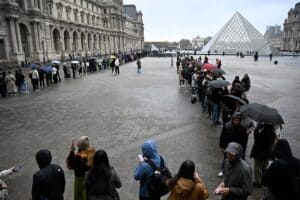 Louvre closes for second day as France hunts jewel thieves