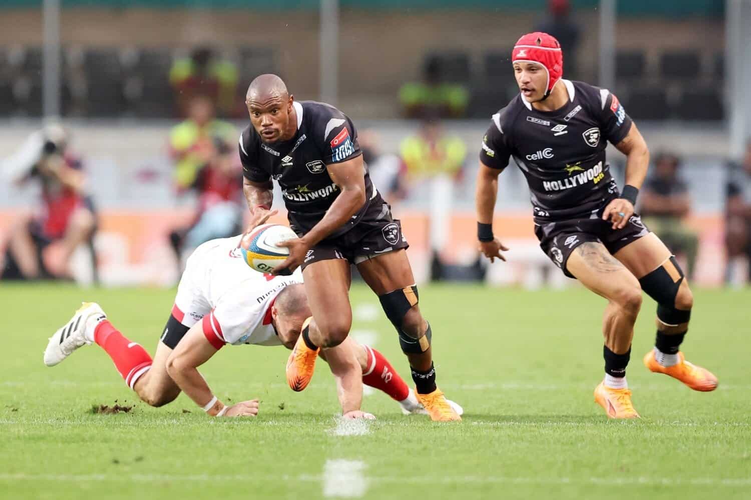 Springbok wings Makazole Mapimpi and Edwill van der Merwe