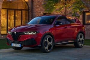 Alfa Romeo reveals facelift Tonale