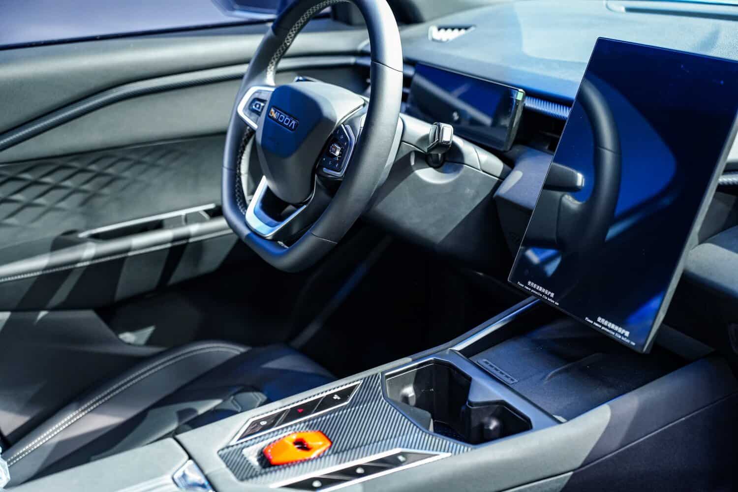 Omoda C4