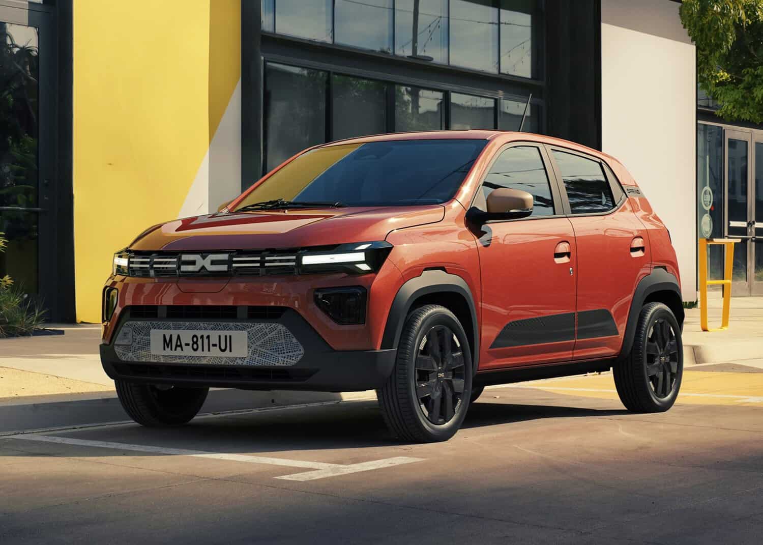 Facelift Renault Kwid spied for the first time