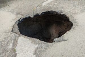 Gauteng Roads and Transport on sinkhole detected along Hendrik Potgieter Drive