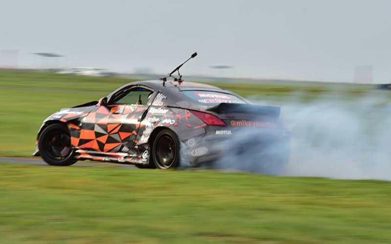 Nissan 350Z drifting