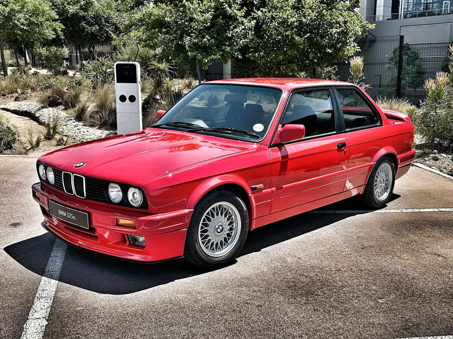 BMW 325iS Homage Gusheshe