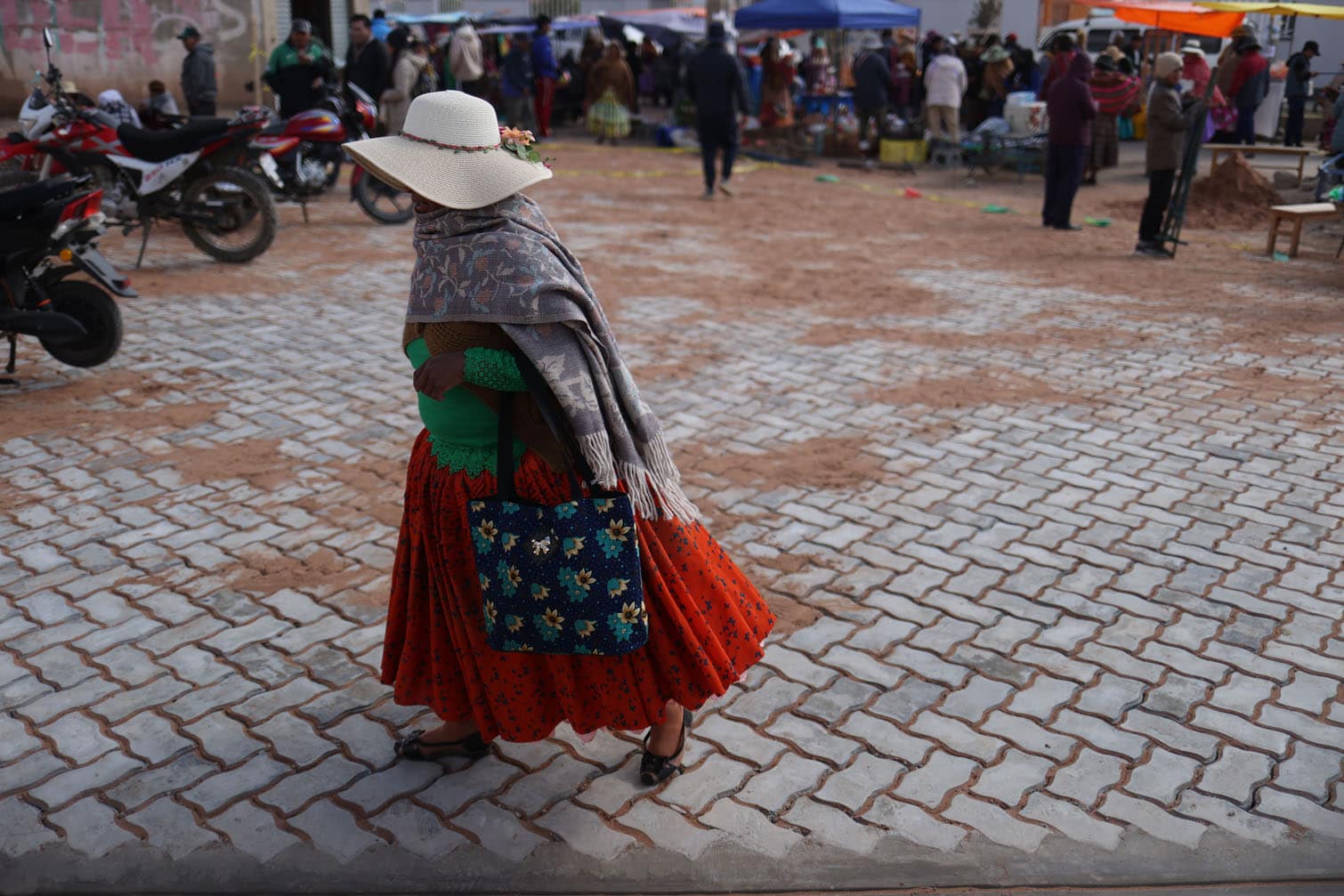 Bolivia holds second round of elections