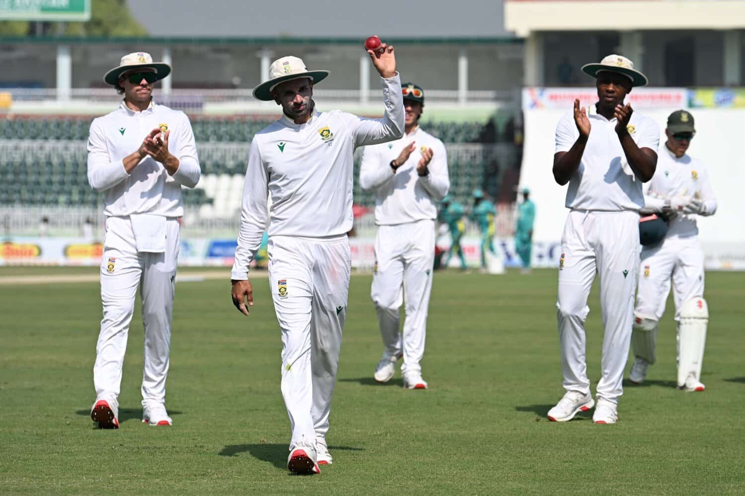 Keshav Maharaj