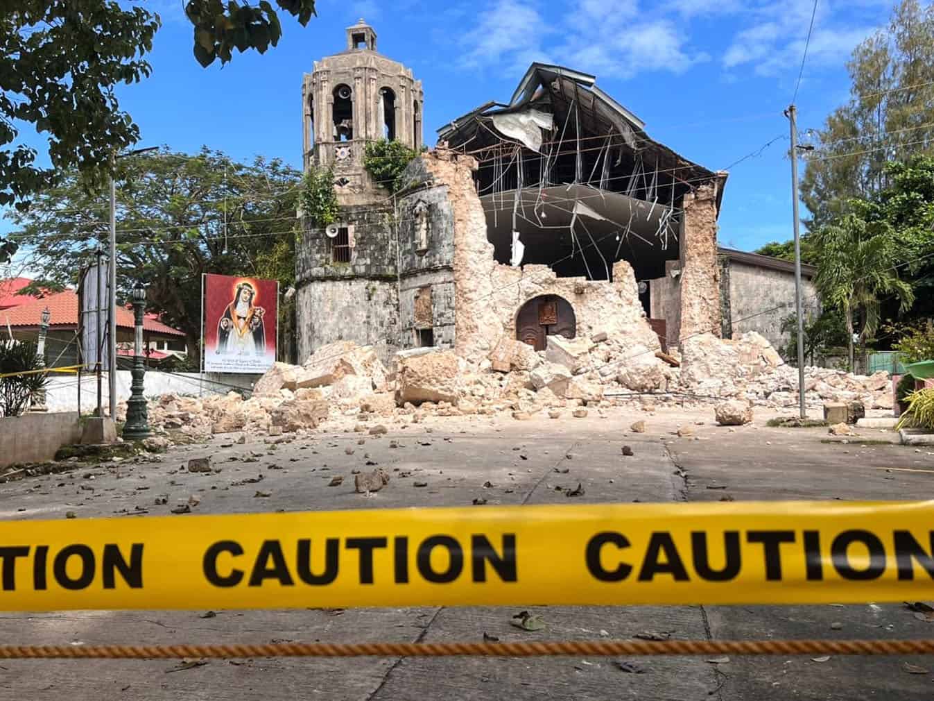 6.9-magnitude earthquake off Cebu Island kills scores