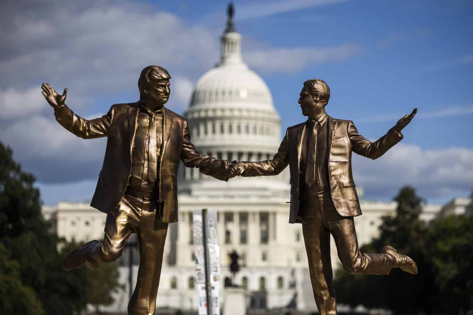 Trump-Epstein statue returns to the National Mall