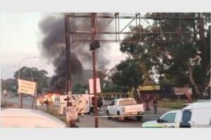 The scene on Heald and Sigalo streets in Daveyton.