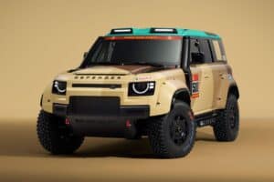 Defender shows Dakar-ready D7X-R