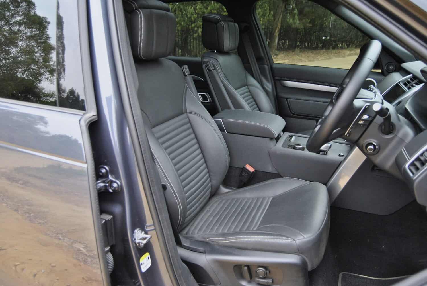 Driving JLR's facelift Discovery