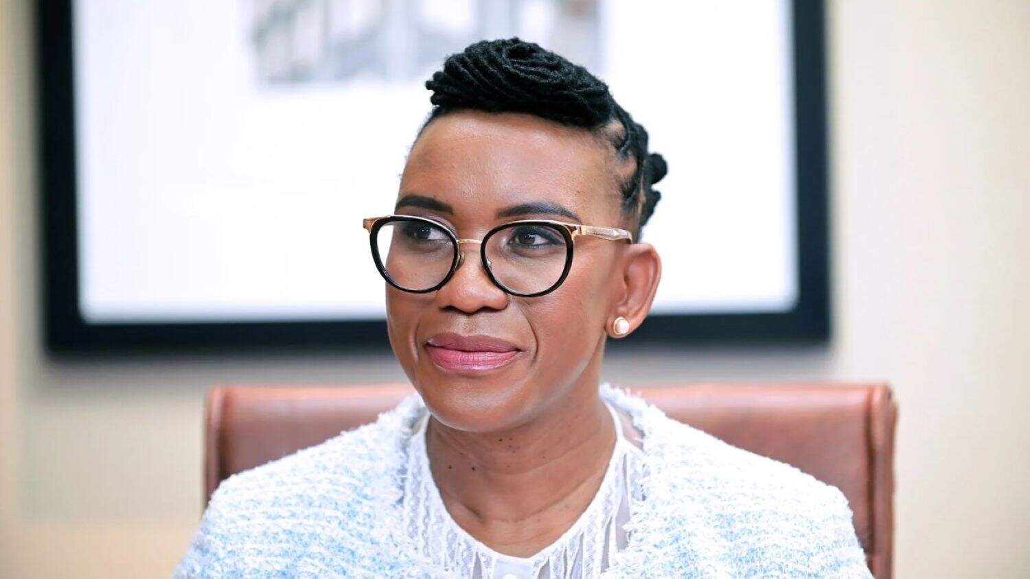 FirstRand increases its employee salary to R21k per month, while CEO earns R933k