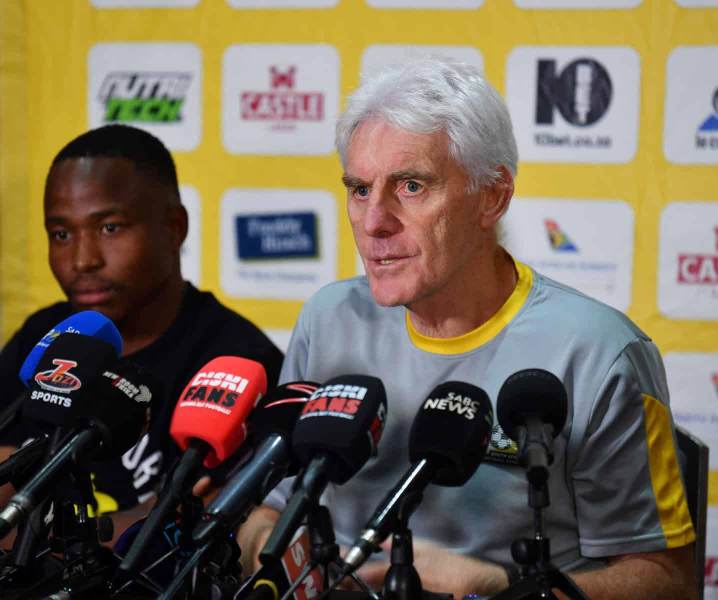 Bafana coach Broos not fazed by social media comments