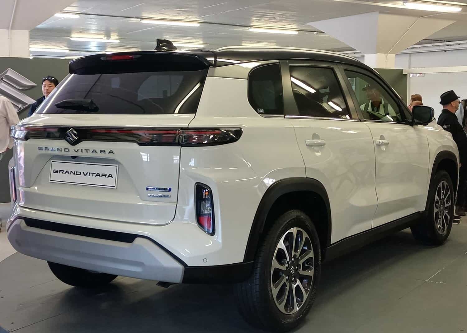 Suzuki discontinues Grand Vitara Hybrid