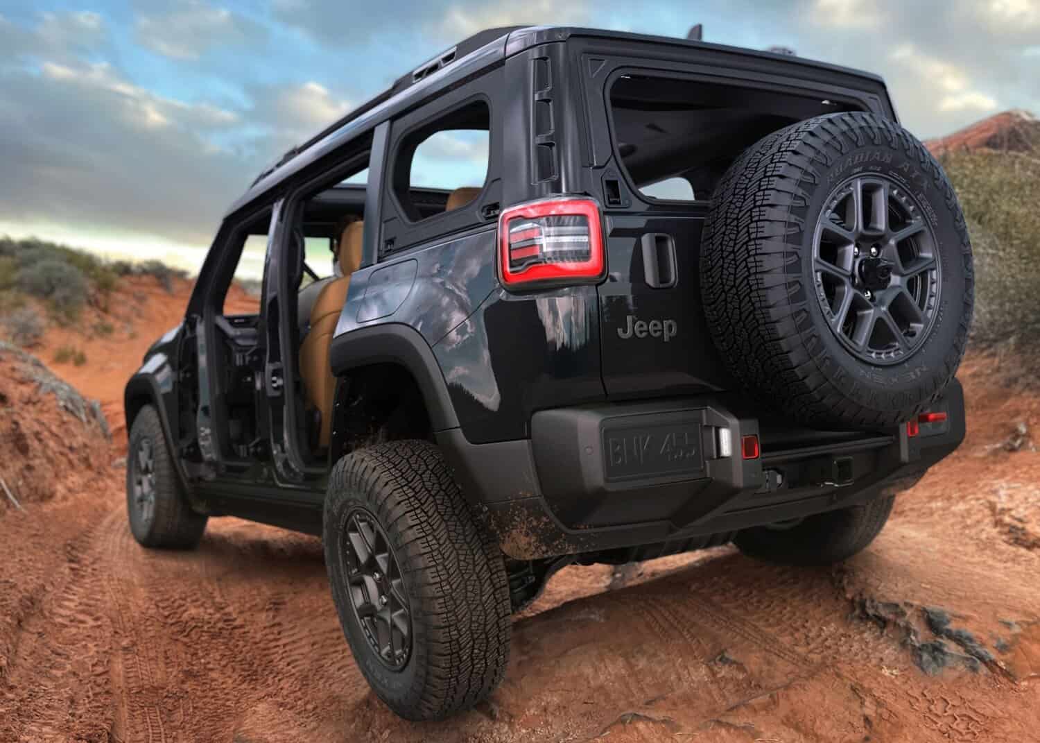 Production all-electric Jeep Recon finally revealed