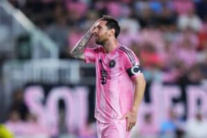 Messi wants Nou Camp return to say 'good-bye'