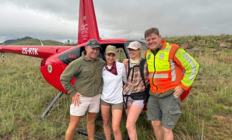 Gerry McDonald (pilot), Jolanta Andzelika, Klaudia Dorota and Chris Heunis (Hoedspruit Farm Watch member).