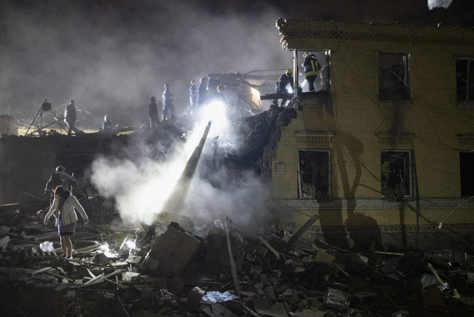 17 South African men trapped in Ukraine after being lured to join mercenary forces