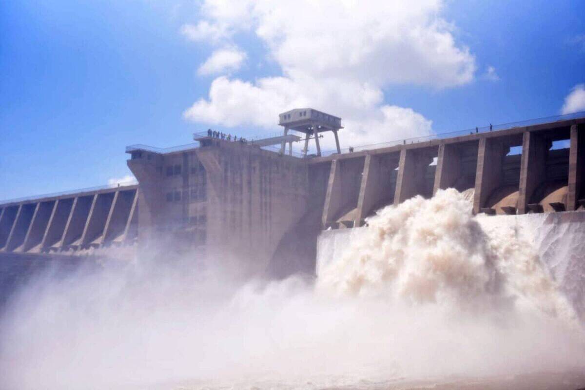Dams fill up with above-average rain forecast for summer