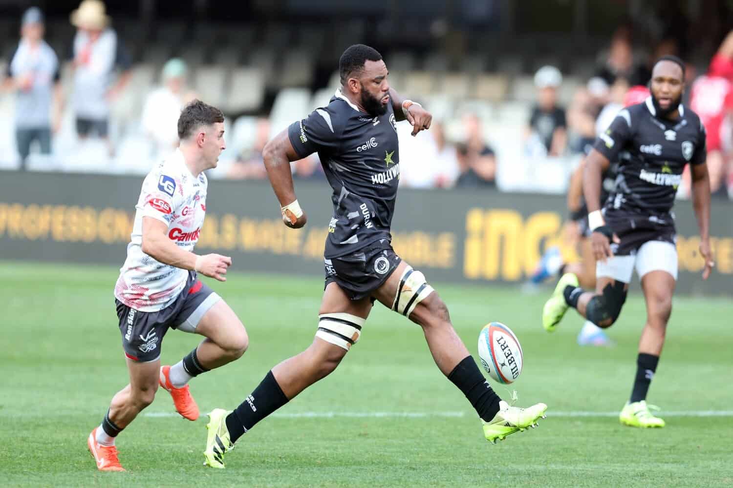 Sharks flanker Vincent Tshituka