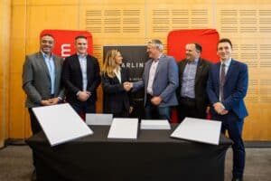 Vodacom and Starlink officials