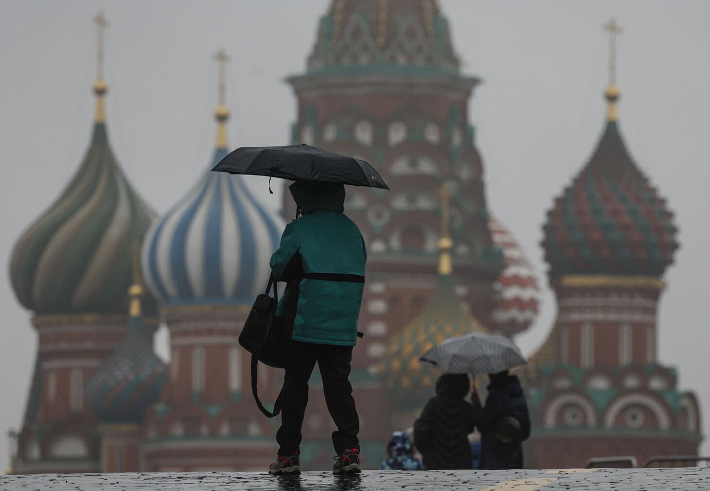 Warm and rainy weather in Moscow
