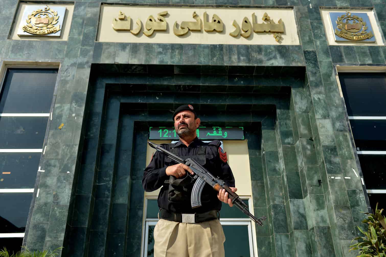 Pakistan tightens security at courts after the Islamabad suicide bombing